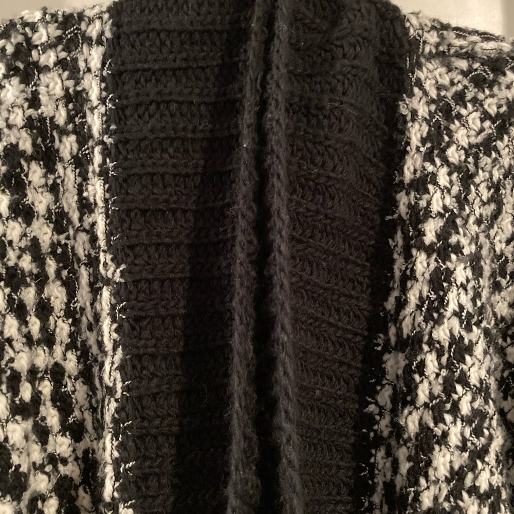 LOFT Black & White Knit Poncho Like Sweater w Sleeves. - Picture 3 of 5